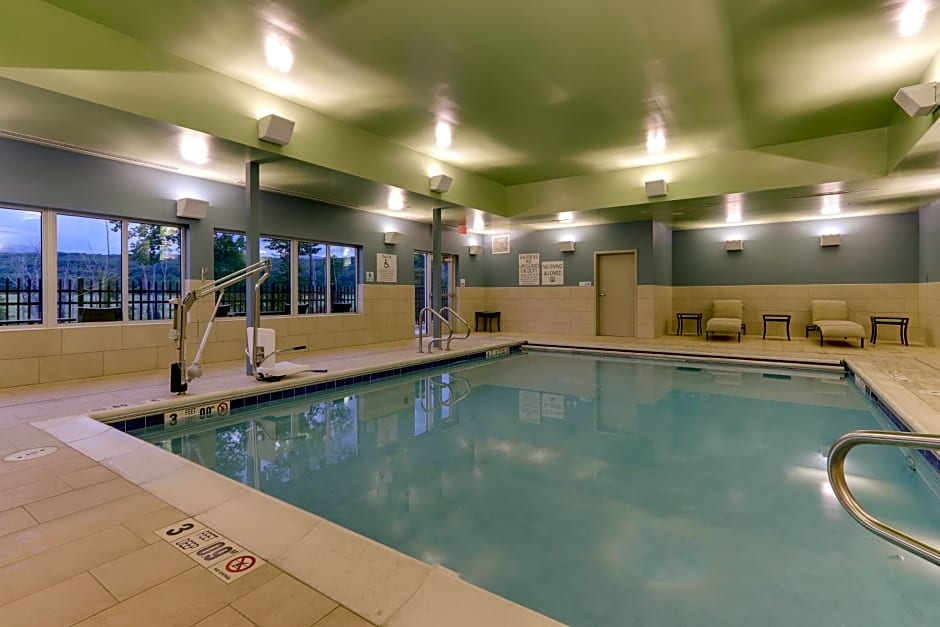 Holiday Inn Express & Suites - Saugerties - Hudson Valley