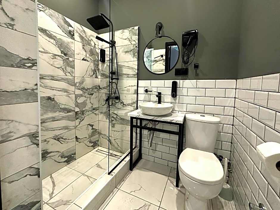 Route Hotel
