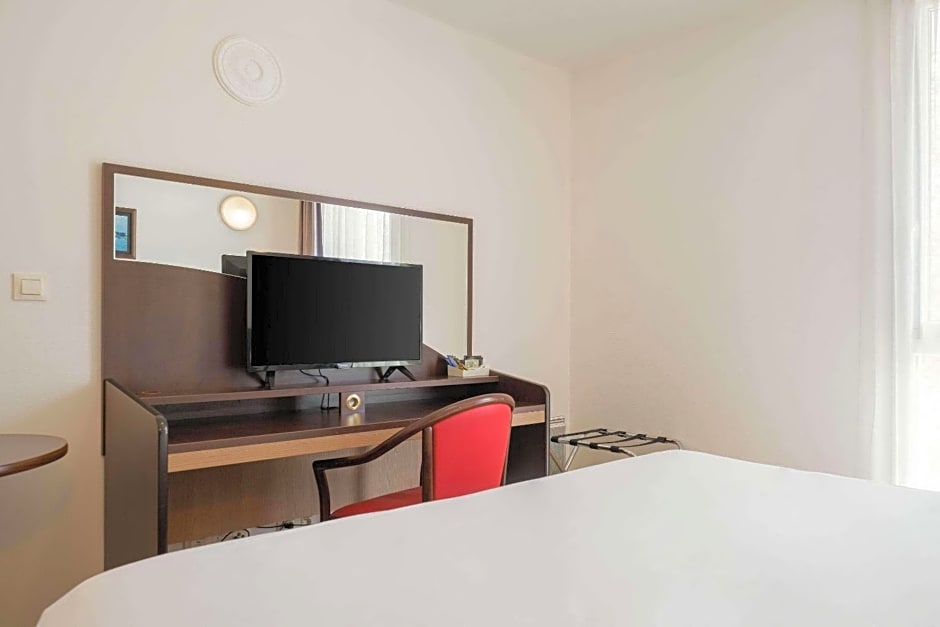 Comfort Suites Pau Idron