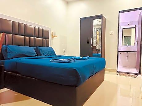 Deluxe Double Attached Bathroom