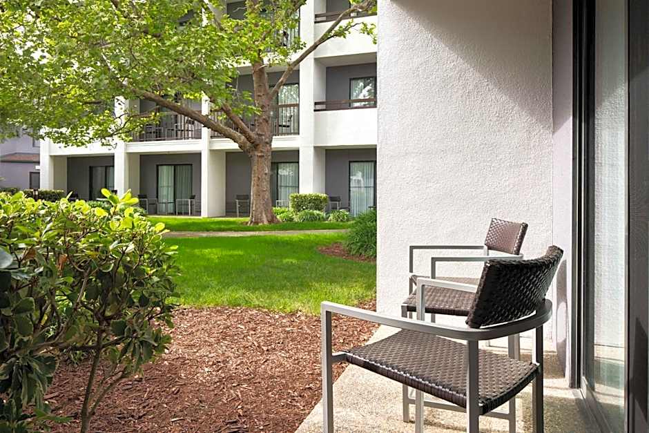 Courtyard by Marriott San Francisco Airport
