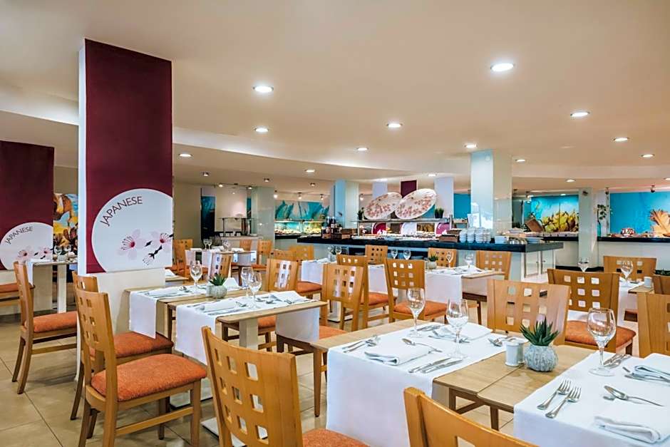 Iberostar Waves Pinos Park