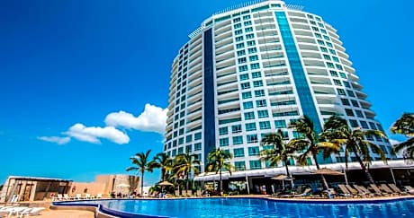 Park Royal Beach Mazatlan