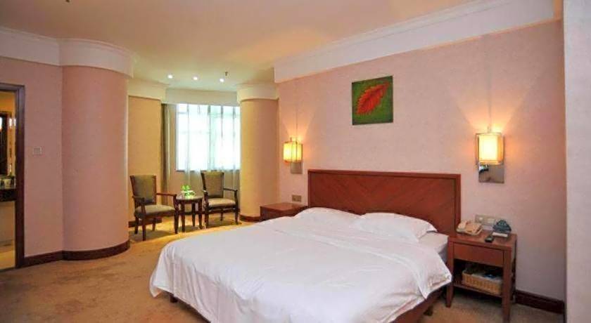 GreenTree Inn GuangDong DongGuan HouJie Business Hotel