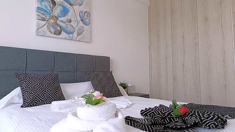 Larvella Estia Luxury Suites