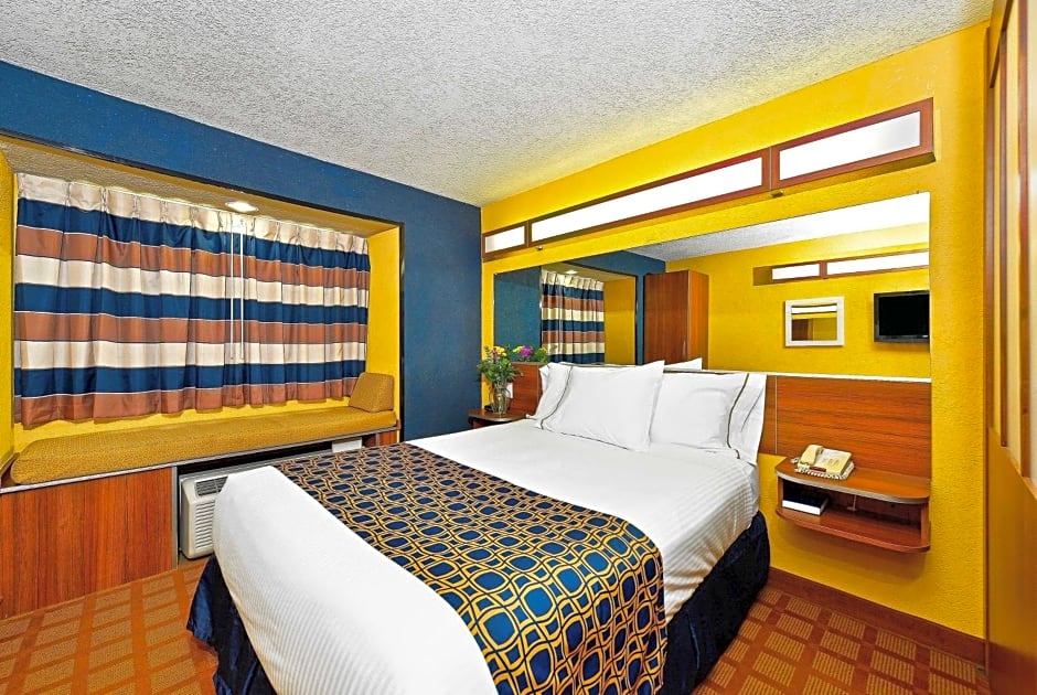 Microtel Inn & Suites By Wyndham New Braunfels