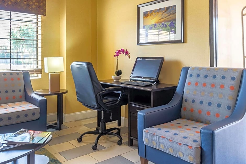 Quality Inn Baytown - Houston East