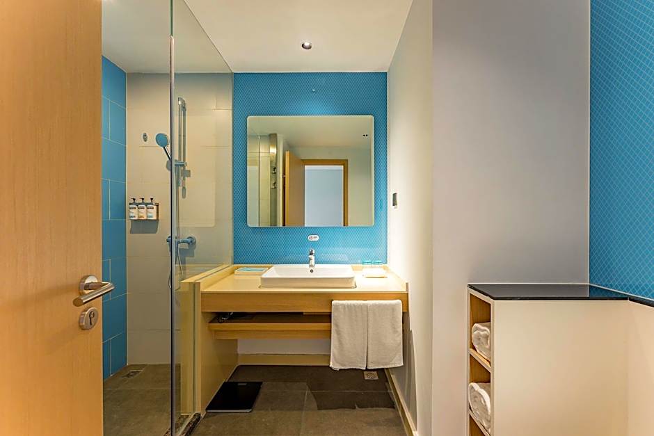 Holiday Inn Express Wuxi East Station By IHG