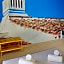 Topcity Hostel & Suites