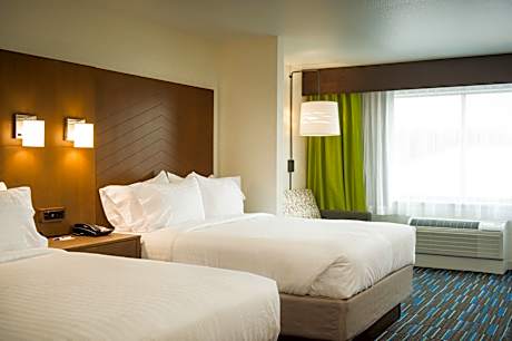2 Single Beds Suite