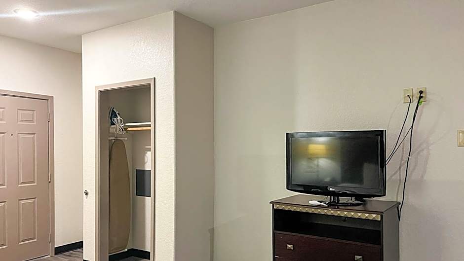 Studio 6 Suites Houston, TX - Spring