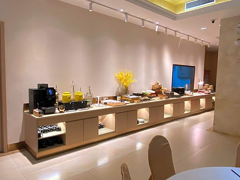 Vienna International Hotel Guangzhou Railway Station Sanyuanli Metro Station