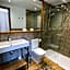 Hostal Restaurant Mussons Vins