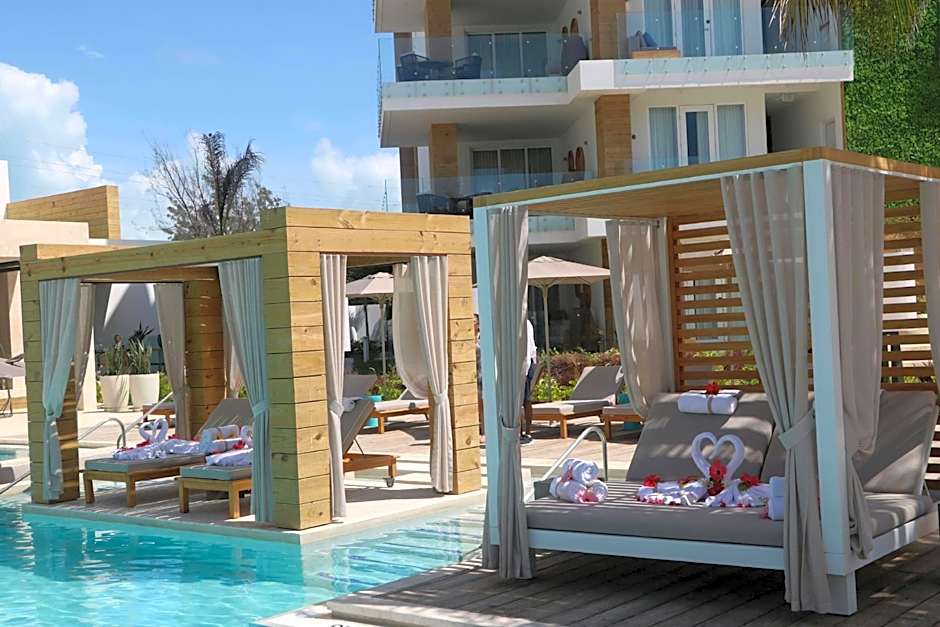 Alaia Belize, Autograph Collection