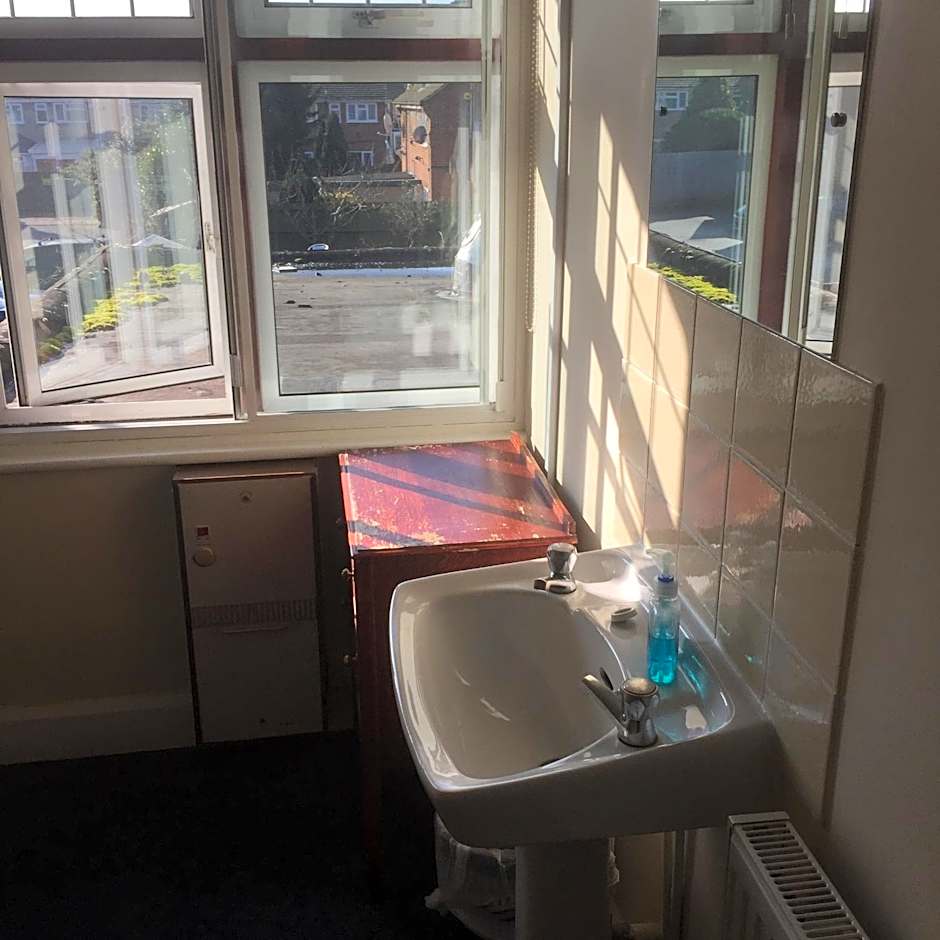 Colnbrook Lodge Guest House