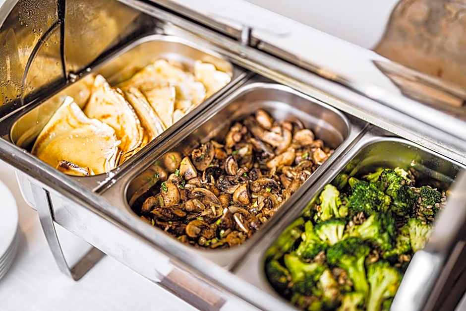 Moon Garden Old Town Hotel