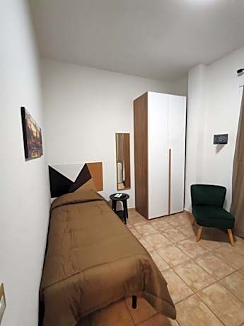 Standard Single Room with Shared Bathroom