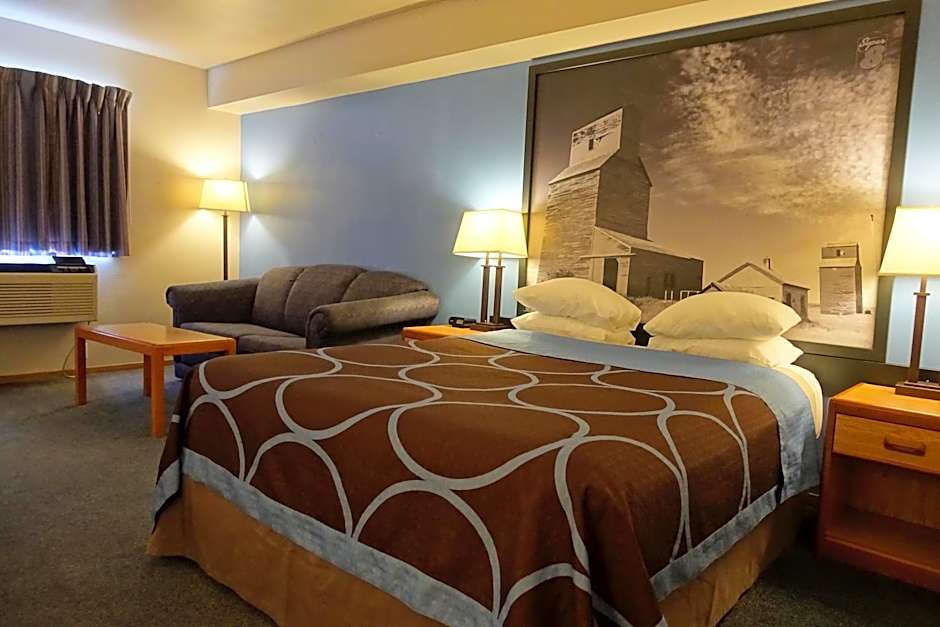 Super 8 by Wyndham Swift Current