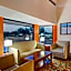 Days Inn by Wyndham Woodbury Long Island