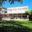 Avra Beach Hotel