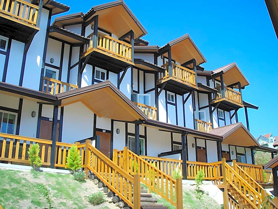 Sea of Clouds Vacation Villa I