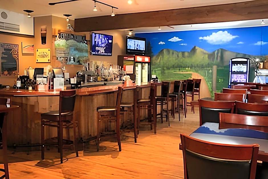 Yellowstone Park Inn and Suites