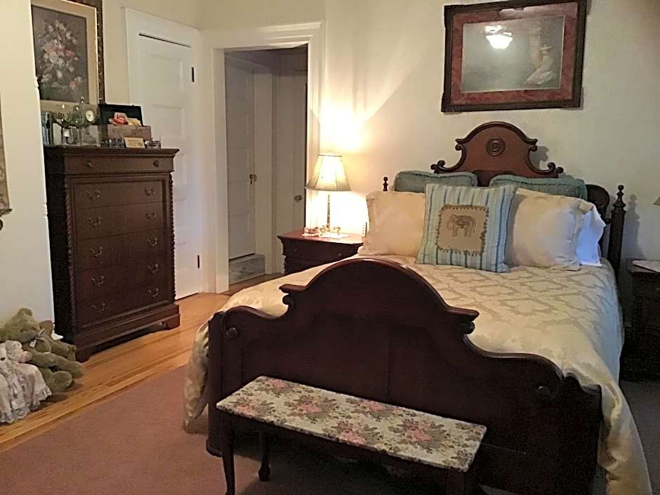 Brookview Manor Inn