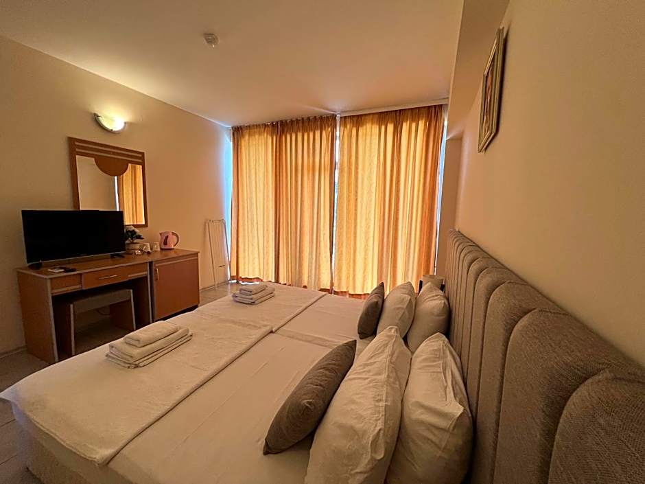 Persani Hotel