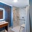 La Quinta Inn & Suites by Wyndham Louisville East
