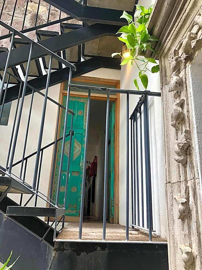 Departamento en planta baja con patio, dos habitaciones con dos ba¿os completos sala y cocina integral Vistas desde la azotea de