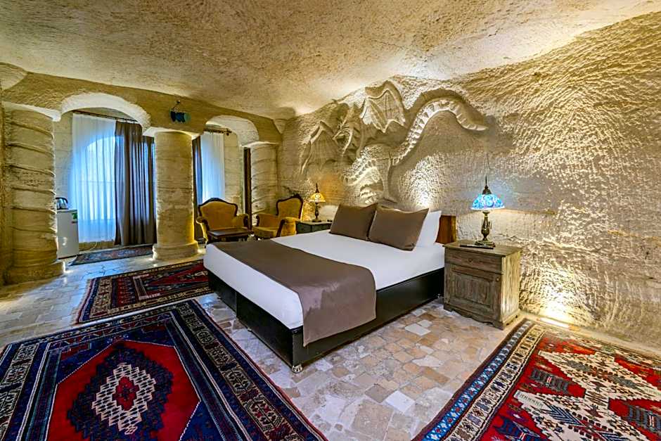 Kayatas Cave Suites