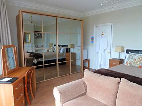 Deluxe Double Room with Balcony and Sea View