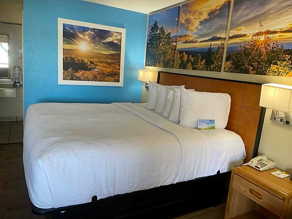 Days Inn by Wyndham Lexington