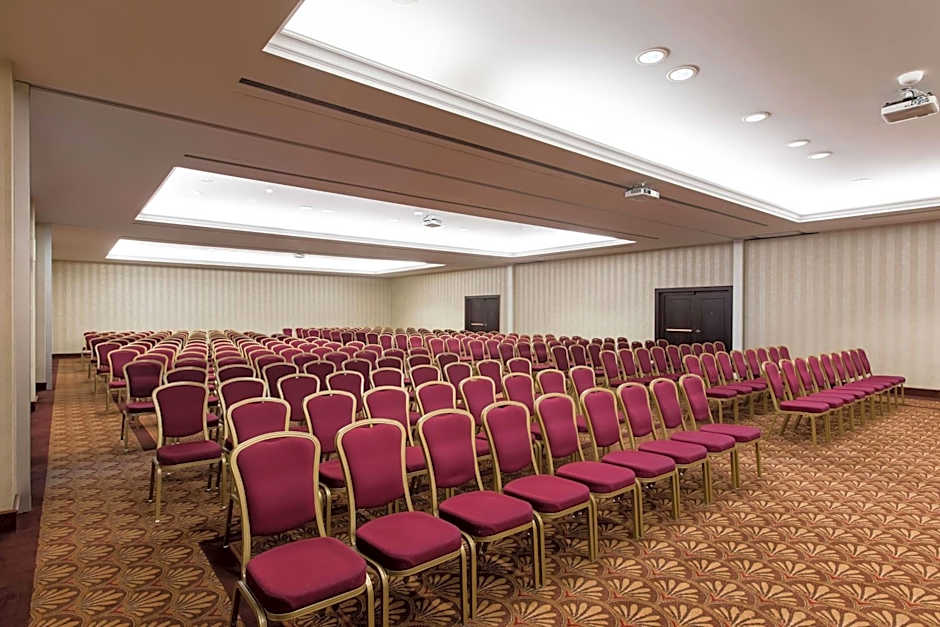 Radisson Blu Carlton Hotel, Bratislava