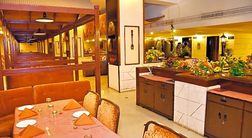 Hotel Poonja International