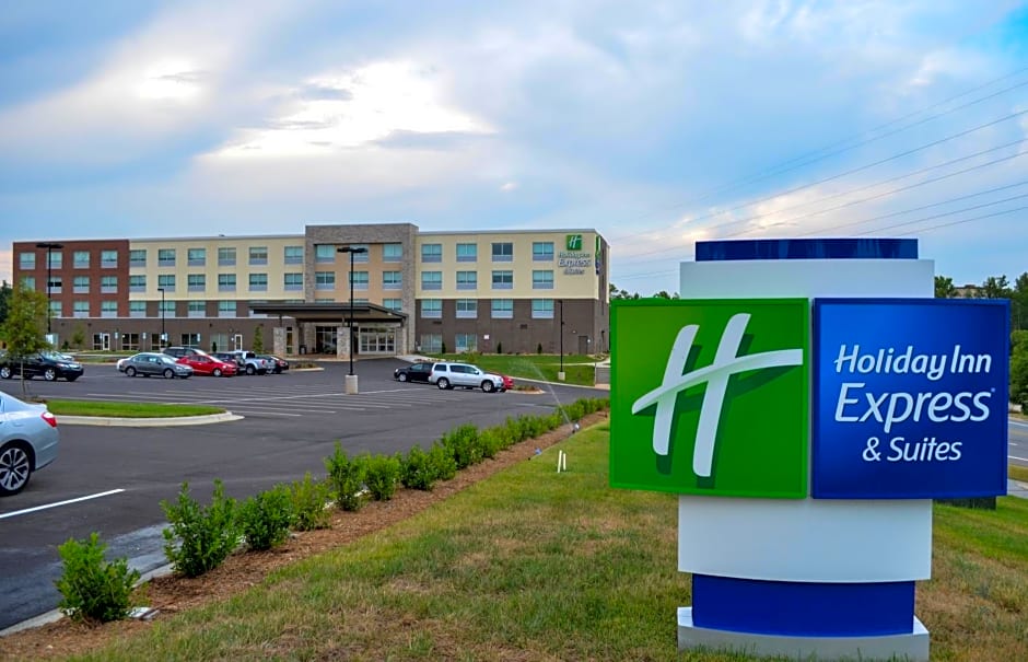 Holiday Inn Express & Suites Raleigh Airport - Brier Creek, an IHG Hotel