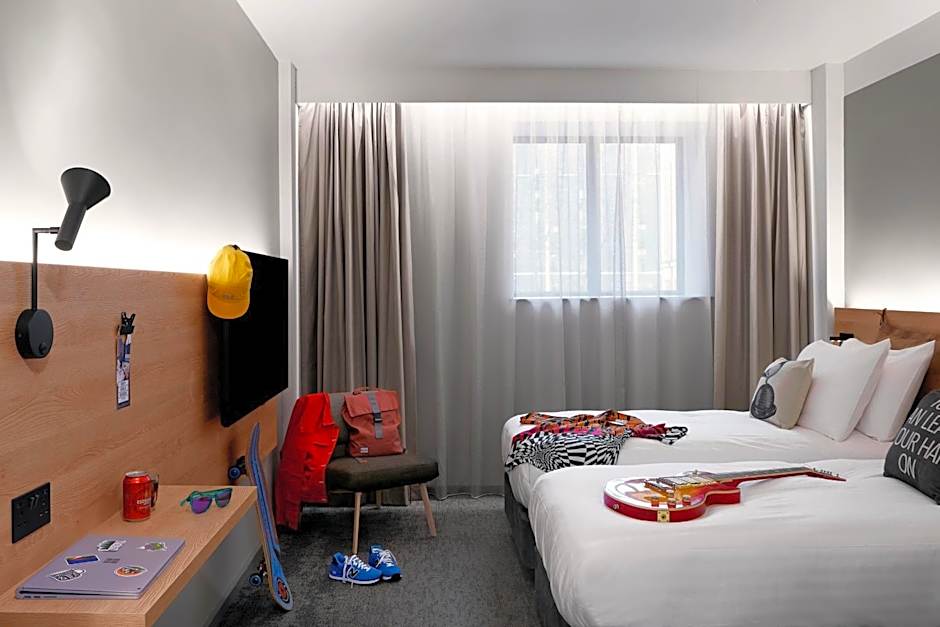 Photo 1 of 10 of Multiple Beds Guestroom