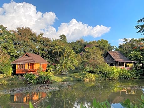 Pura Vida Pai Resort
