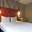 ibis Senlis