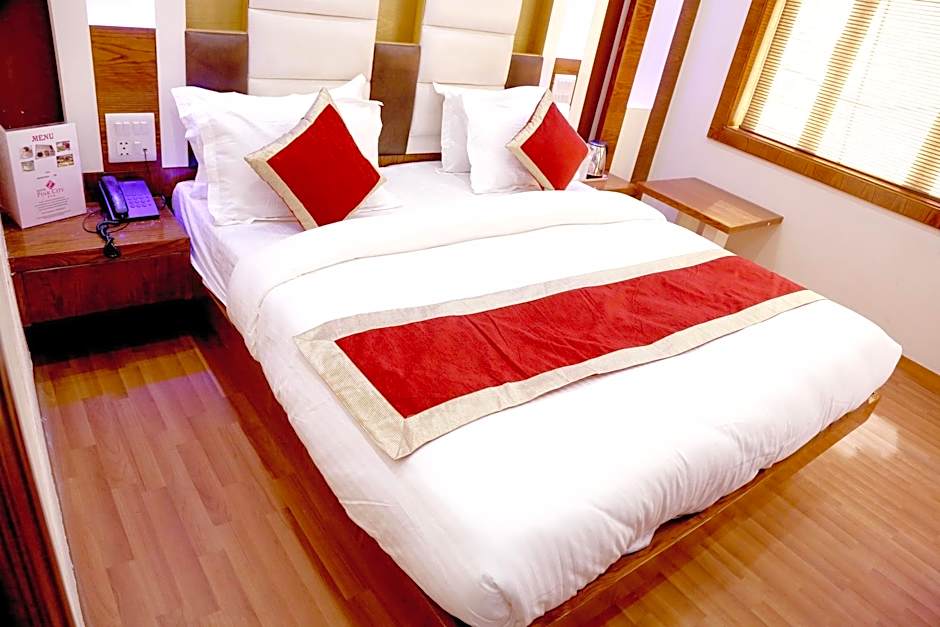 Hotel pink city