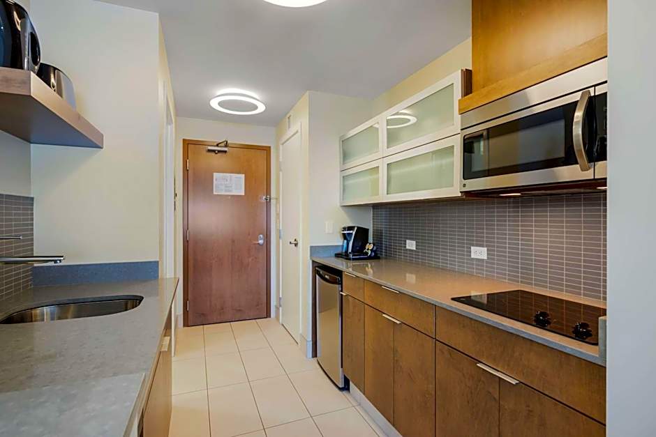 Best Western Plus Sawridge Suites