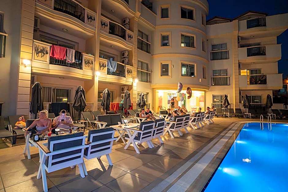 Club Karakas Apart Otel