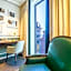 The Emerald House Lisbon, Curio Collection by Hilton