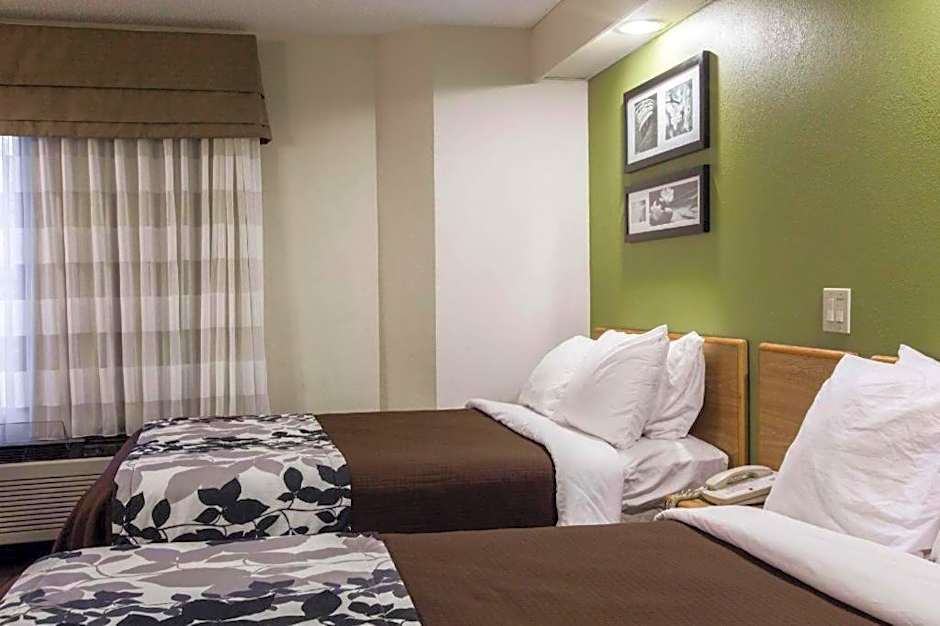 Rodeway Inn Austell Six Flags