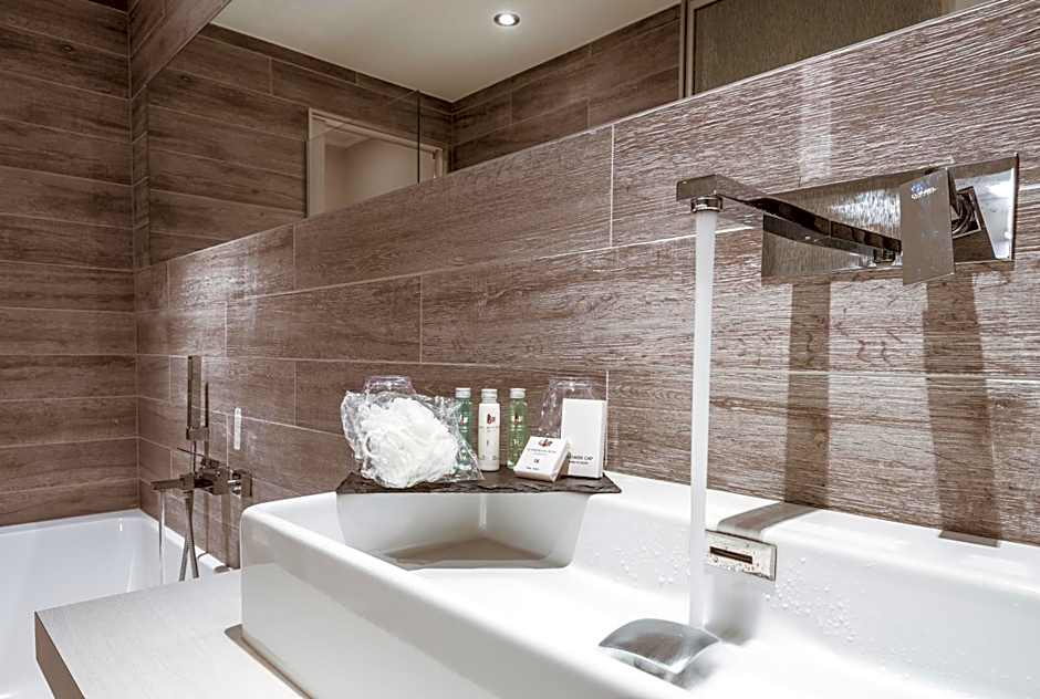 Hôtel Le White - Le 42 Restaurant