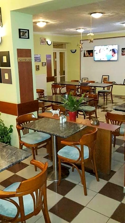 Grill Terasz Étterem és Szálláshely