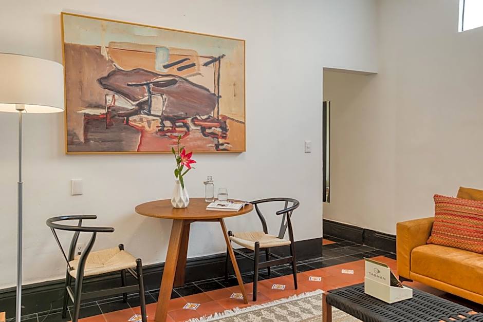 Santa Casa by Tasman