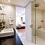 Oakwood Residence Sukhumvit 24 Bangkok