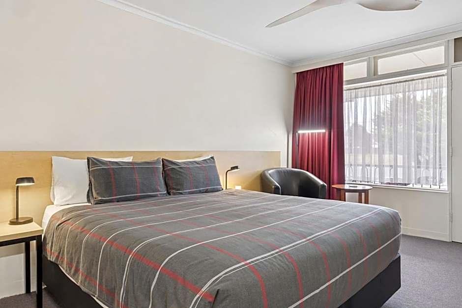 Cooma Motor Lodge Motel