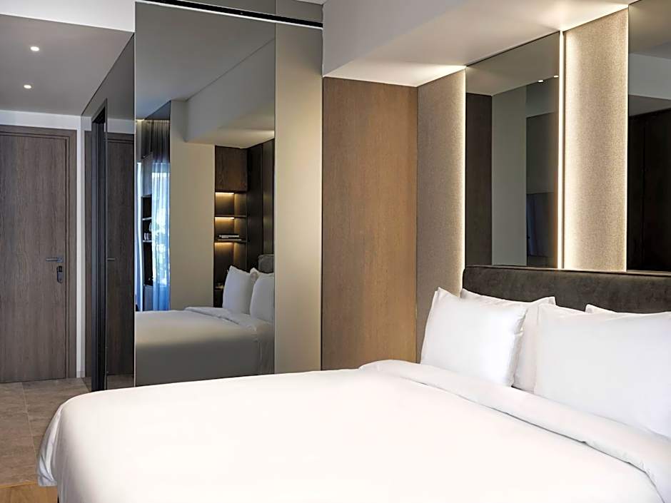 Nur Edge Aparthotel - Acropolis Skyline